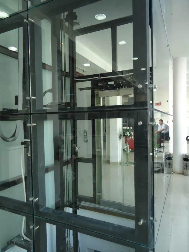 Glass lift enclosure